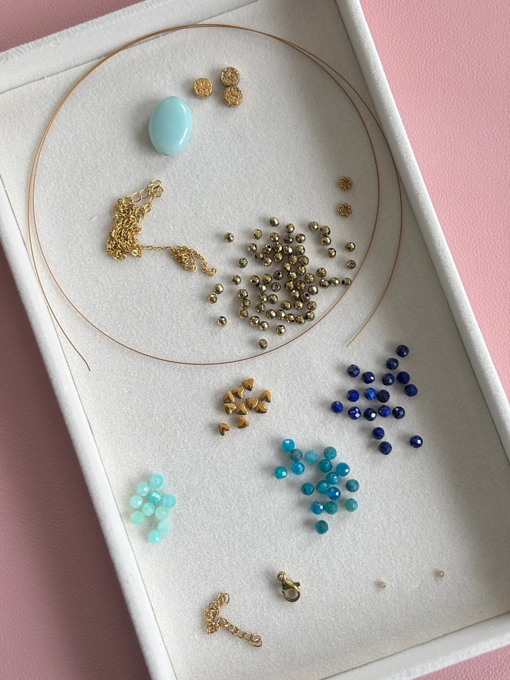 Atelier créatif - Bracelet et boucles d’oreilles adulte